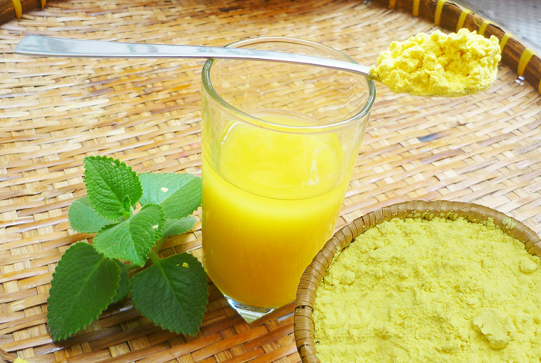 Uống tinh bột nghệ vàng Uống tinh bột nghệ vàng